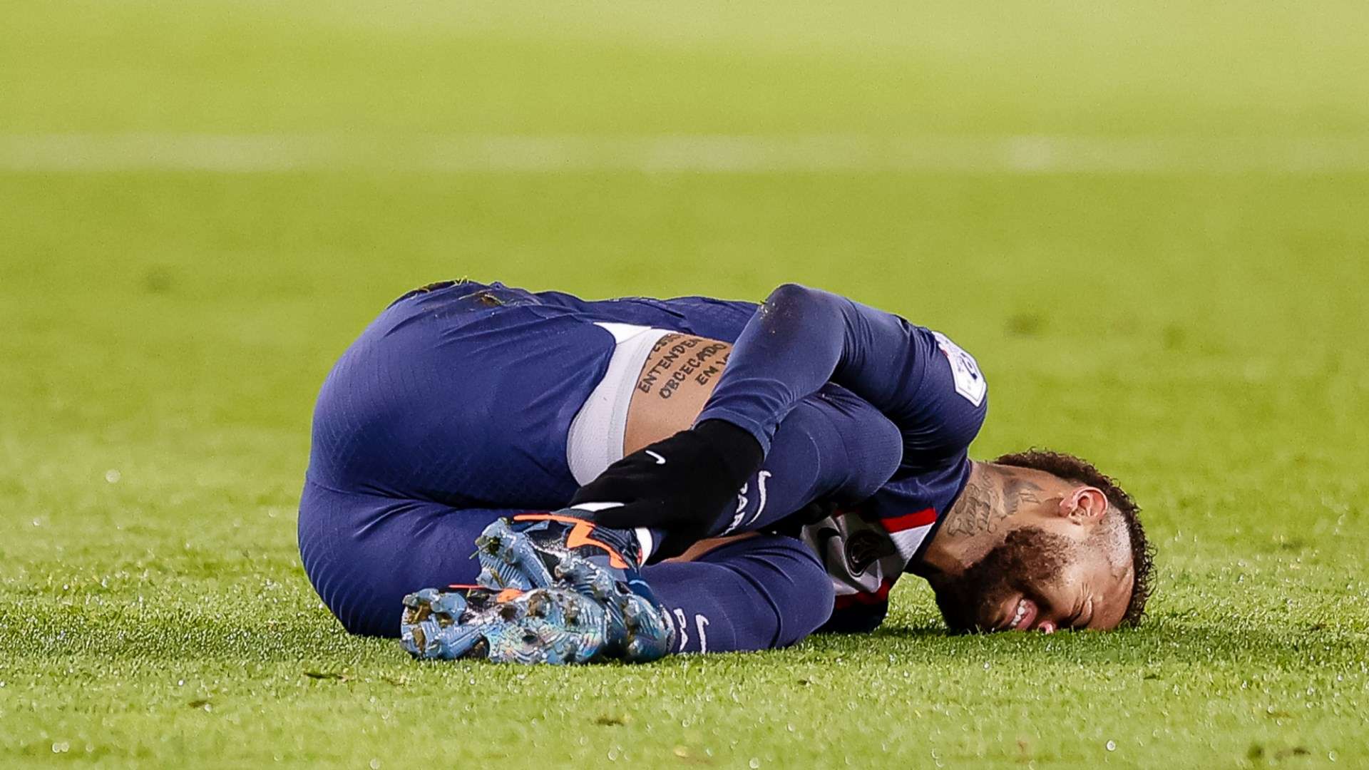 Neymar PSG injured