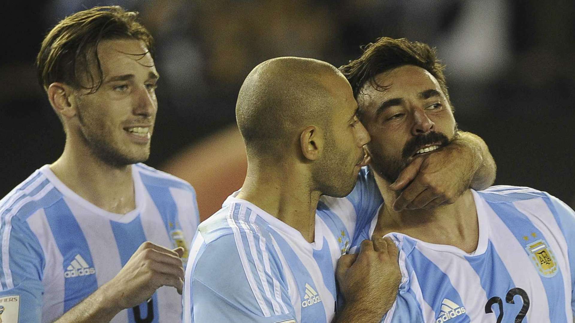 Lucas Biglia Javier Mascherano Ezequiel Lavezzi Argentina Brasil Eliminatorias 2018