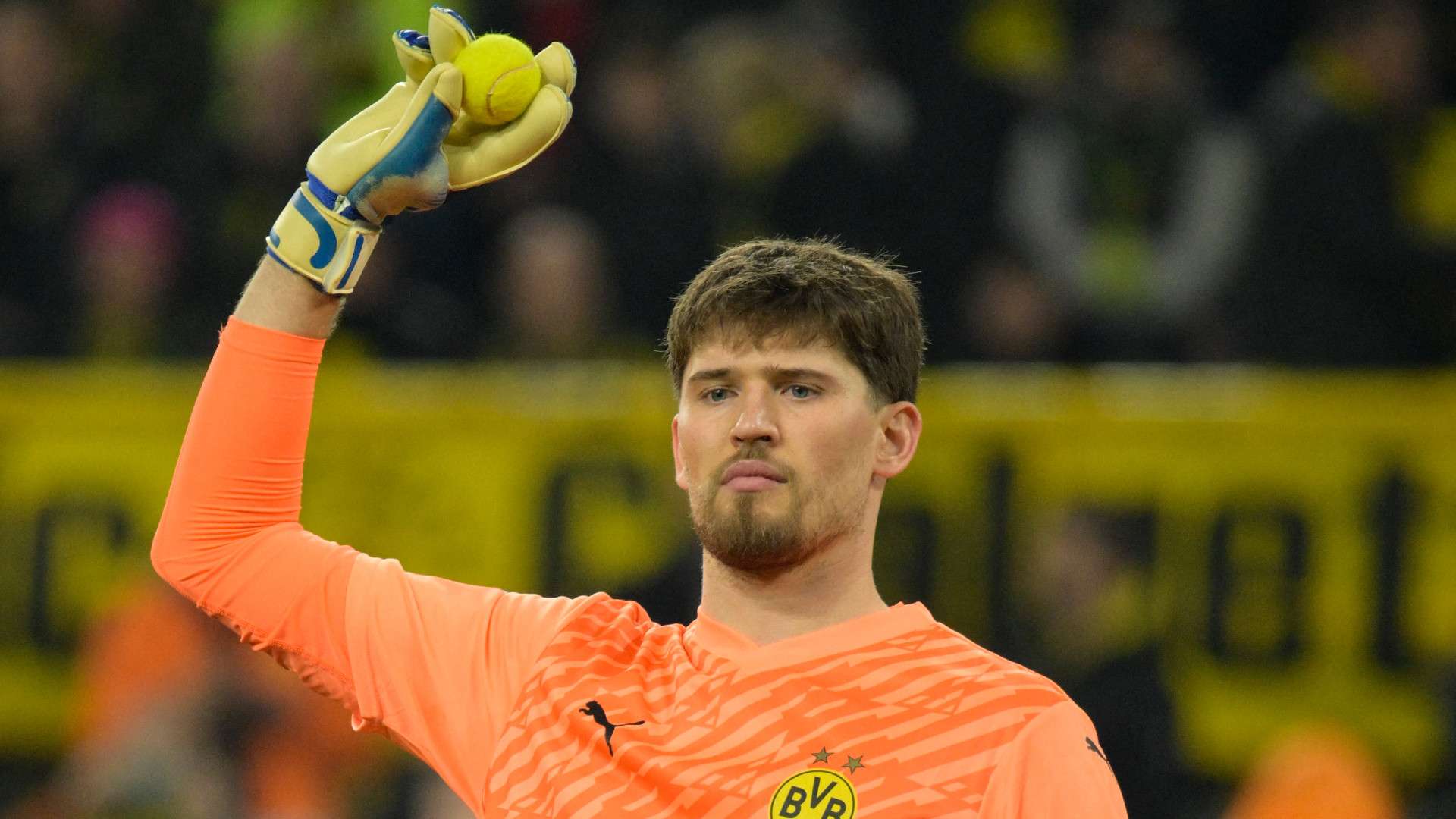 GREGOR KOBEL BORUSSIA DORTMUND