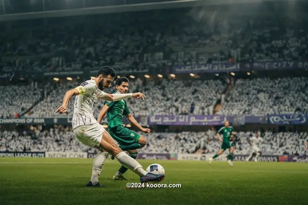 ما هي القنوات الناقلة لمباراة الأهلي والتعاون في دوري روشن السعودي 2023-2024 وكيف تتابعها عبر الإنترنت؟ | 