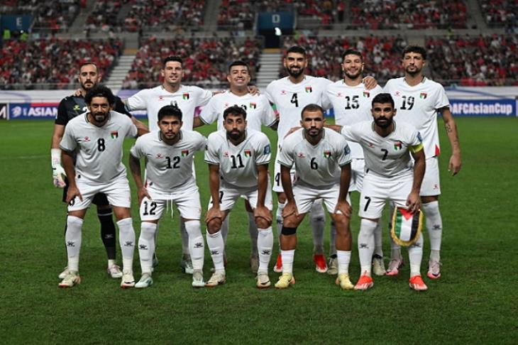 فولفسبورج مهتم بالتعاقد مع مدافع ليفربول 