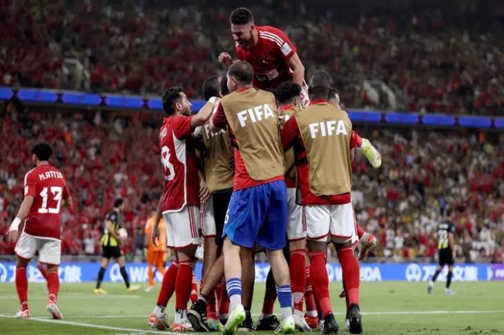 كم نقطة يحتاجها الهلال لحسم لقب الدوري السعودي؟ 