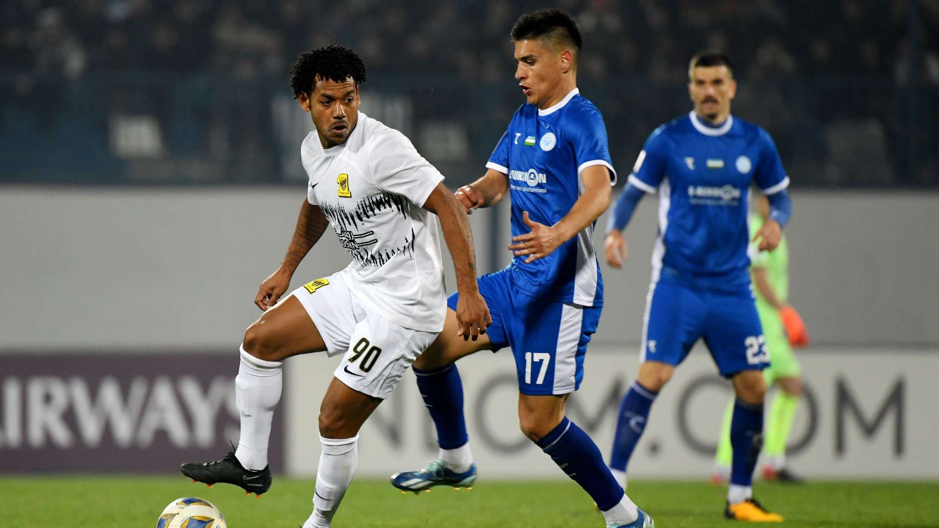 أرقام لاعبي الهلال في الشوط الأول أمام النصر 