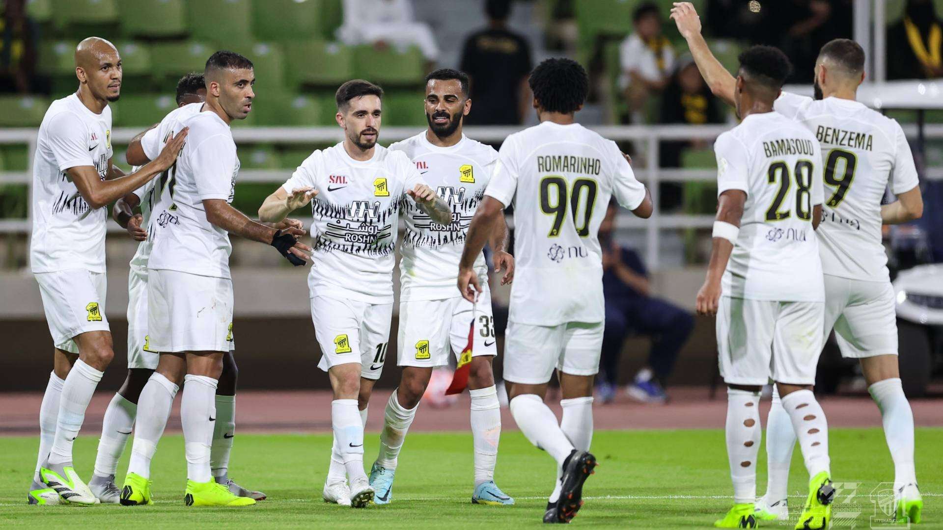 جماهير الاتحاد تفاجئ رونالدو قبل الكلاسيكو 