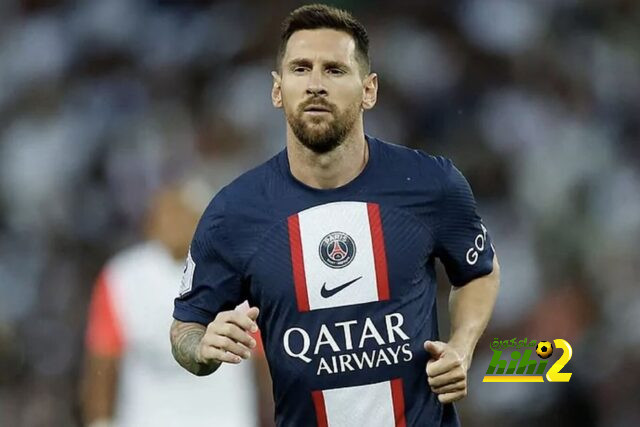 طموحات ديكو لا تتناسب مع وضع برشلونة 