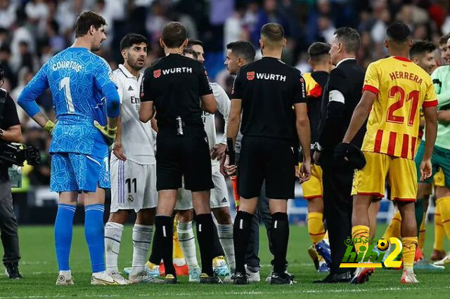 صفقة جديدة للعالمي.. كاسترو يحدد مطالبه الفنية قبل عودة الدوري 