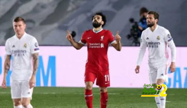 أجويرو يثير الجدل: محمد صلاح وقع عامين مع ليفربول 