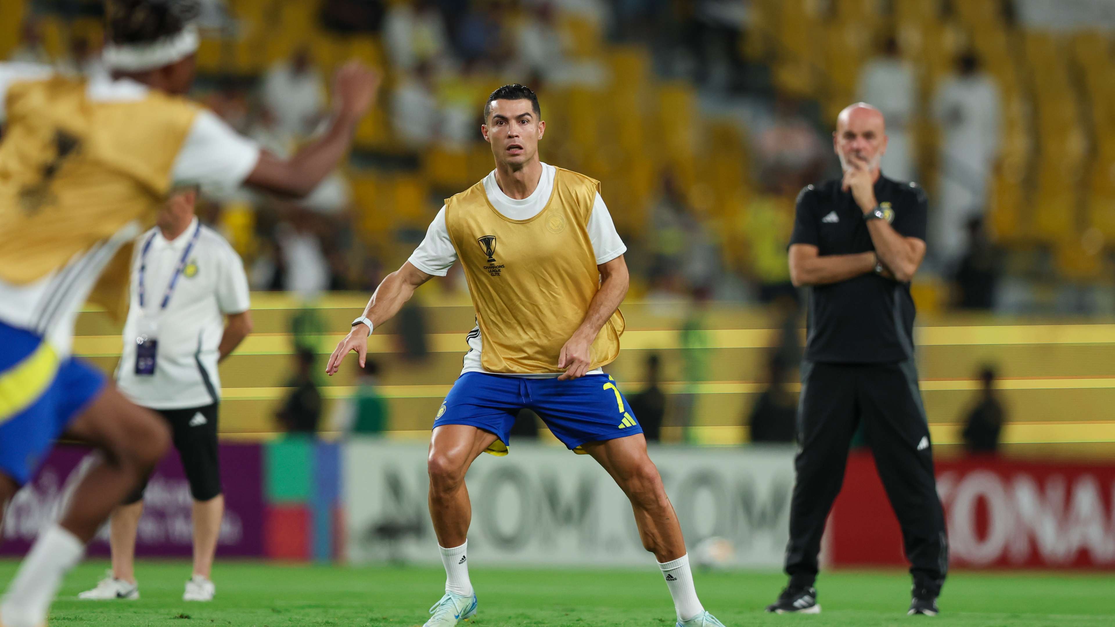 الكشف عن حكم مباراة النصر والاتفاق في افتتاح الدوري السعودي 