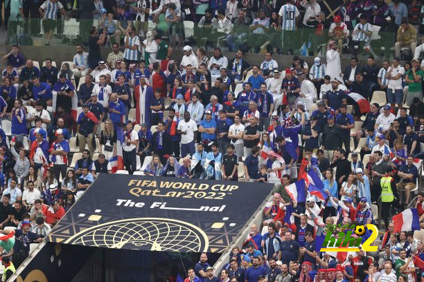 أول رد فعل من لويس كاسترو بعد خسارة النصر أمام الهلال في نصف نهائي كأس السوبر 