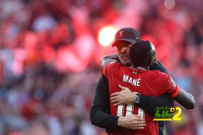 تشافي يفي بوعده للاعبيه رغم الاقصاء من دوري الابطال 