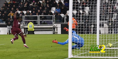 صور : مجزرة تحكيمية ضد اتليتيكو مدريد في الأنويتا ! 