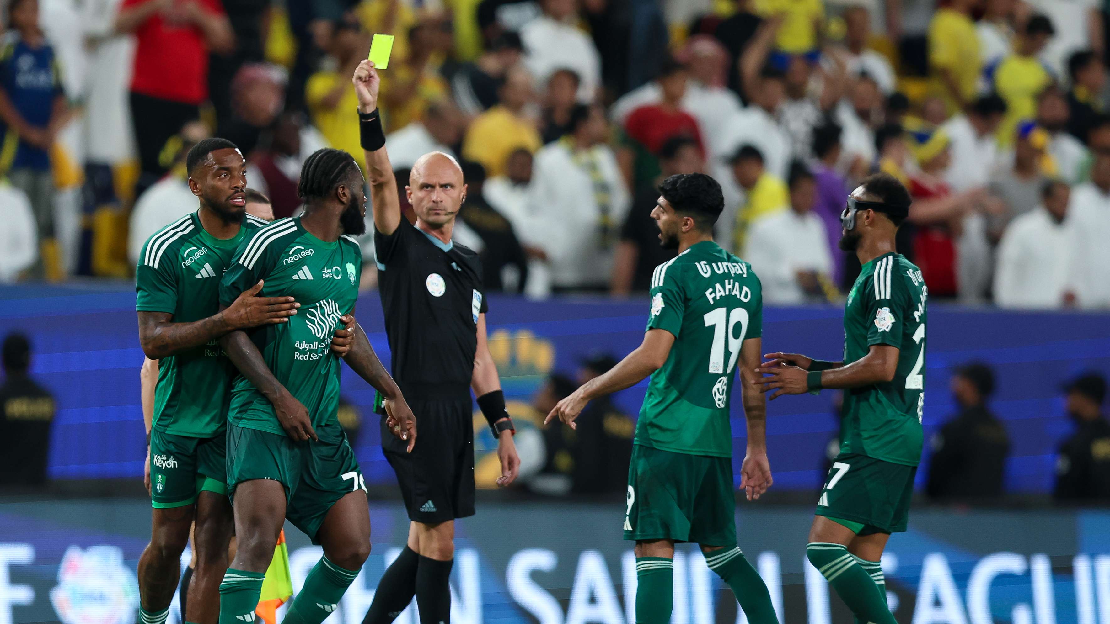 لاعب روما على رادار البريميرليج 