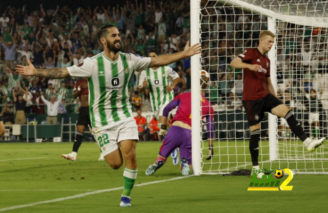 تأكيدًا على قرار يايسله .. الكشف عن موقف روبرتو فيرمينو من الرحيل إلى الدوري البرازيلي | 