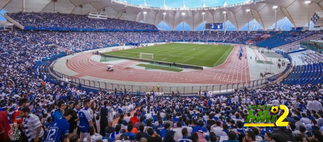 فيديو | وكيله يراوغ؟ .. "رومارينيو يتنازل عن أمواله للاتحاد بعد الاتفاق مع هذا الفريق!" | 