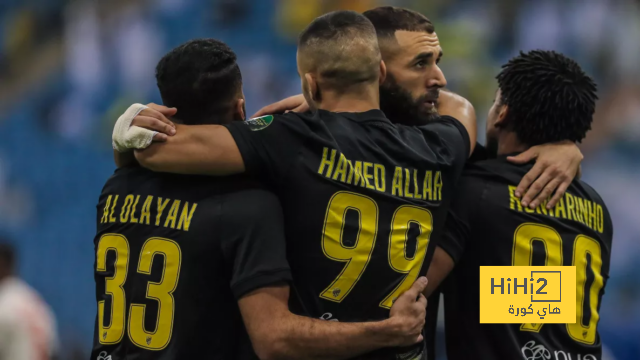 مهاجم الاتحاد في مرمى الانتقادات .. وليد الركراكي مستاء من عبدالرزاق حمد الله بعد كأس العالم | 