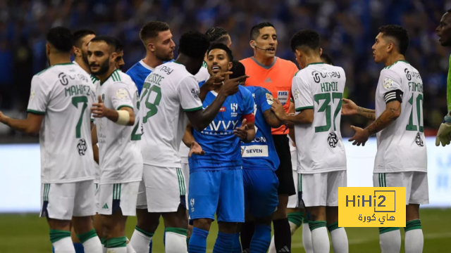 الأهلي يفحص وسام أبو علي قبل إعلان قائمة مباراة أورلاندو بيراتس 