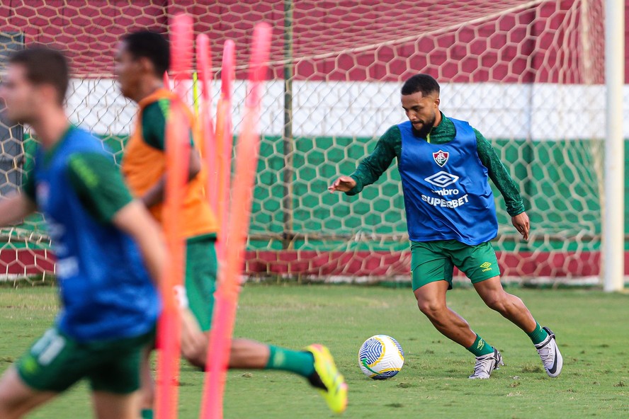 كأس العالم.. أستراليا تتعادل سلبيًا أمام الدنمارك في الشوط الأول 