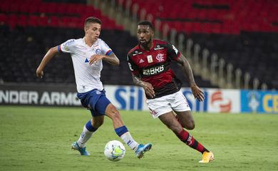 ملخص مباراة ميلان ضد نابولي 1 - 0 في الدوري الإيطالي.. ثيو يخطف الـ3 نقاط 