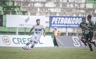 "نريده في مباراة الفيحاء".. النصر يعترض على طرد رونالدو أمام الهلال | 