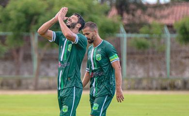 "من أمِن العقاب!" .. مطالب سعودية بإيقاف ساديو ماني بعد تصرفاته المتكررة مع منافسي النصر | 