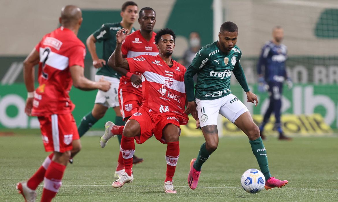 مؤتمر محمد الشناوي قبل مباراة الأهلي ضد الزمالك في نهائي كأس السوبر المصري - Scores 