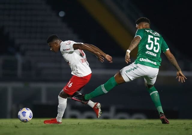 هدف النصر السابق .. مدرب عالمي يعلن استعداده للانتقال إلى الدوري السعودي | 