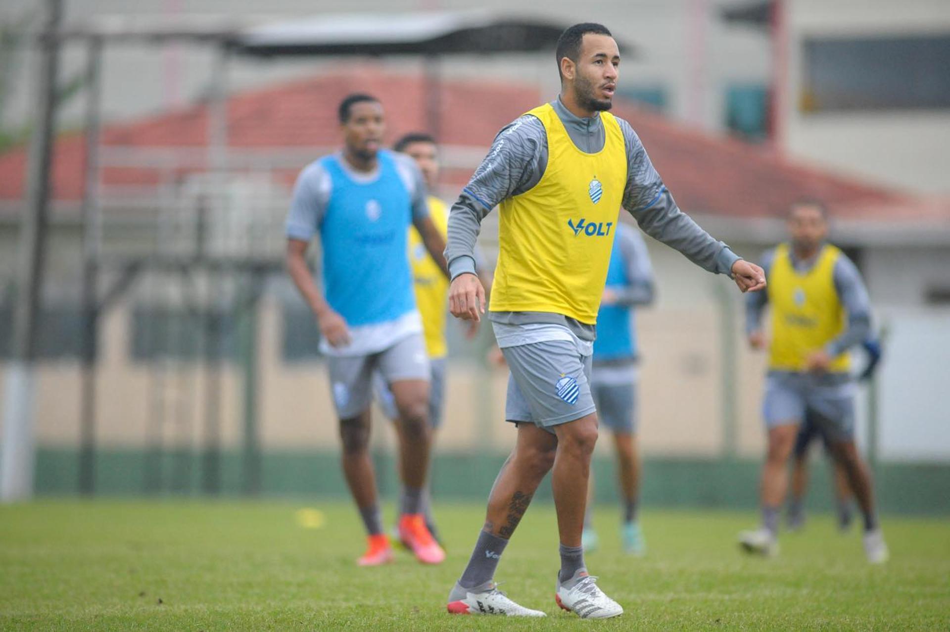 تشيلسي يرغب في استغلال لوكاكو للتعاقد مع لاوتارو من انتر ميلان ! 