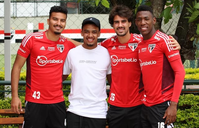 مهدد بالطرد …! النصر هو من سيحدد مستقبل مدرب الاهلي الجوله القادمة 