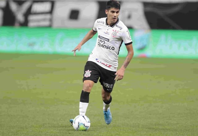 فيديو | مرة معهم ومرة عليهم .. وليد الفراج يحرج الأهلي بـ"ألماسة الهلال" | 