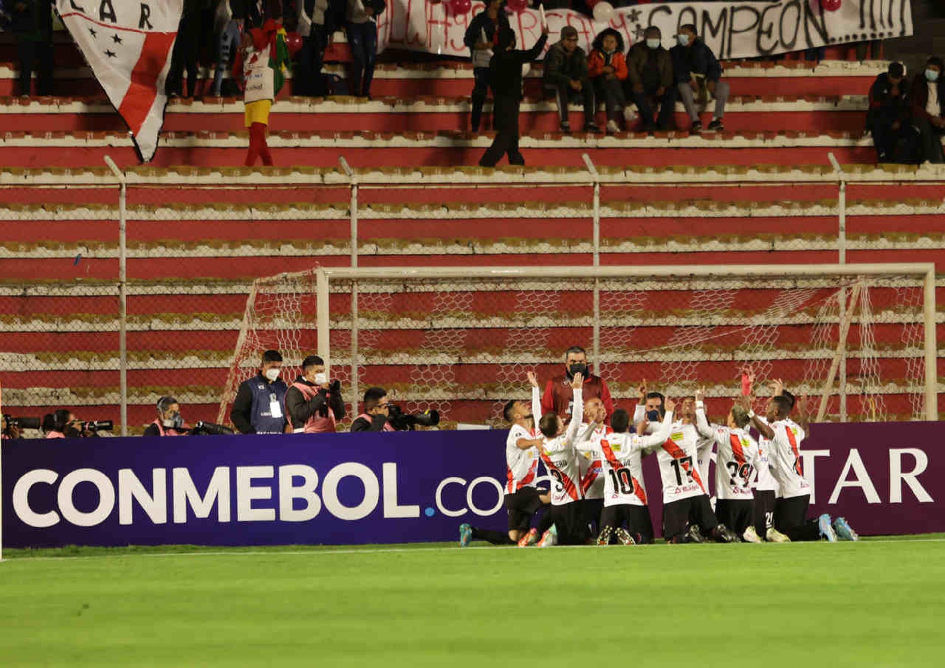 انطلاق الشوط الثاني من مباراة ريال مدريد و سيلتا فيغو 