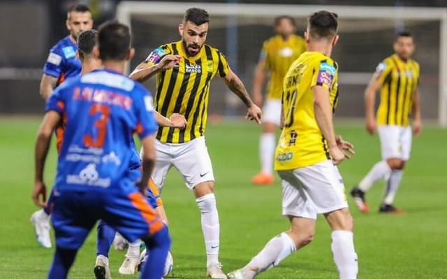 بعد استبعاده من مران الاتحاد .. هل يغيب عبدالرزاق حمدالله عن المونديال للإصابة؟ | 