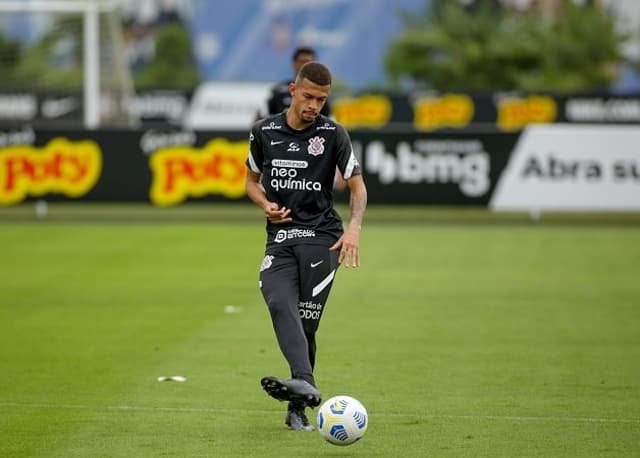 نتائج أخر 5 مباريات بين الهلال والحزم في الدوري 