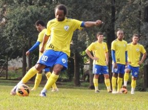 "رفض بيع نجمه إلى جلطة سراي" .. الأهلي ينتقم من الأتراك بعد أزمة كأس السوبر! | 