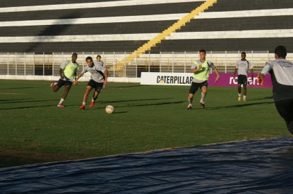 تفاصيل مباراة الأهلي أمام الطائي في الدوري السعودي 